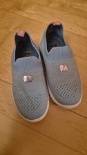Sportschuhe, Hausschuhe, Elefanten, Gr. 27, Kinder, kaum getragen, wie NEU