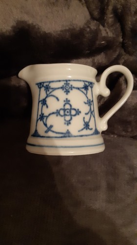 Kleines kännchen milch - kleines,