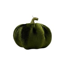 Herbstlicher Deko-Kürbis aus