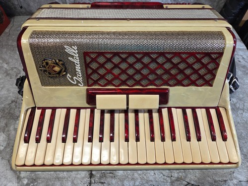 Scandalli keyboard 2 - 16",