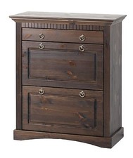 Schuhschrank aus Kiefernholz