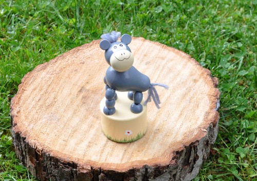 Gorilla drückfigur aus holz - aus,