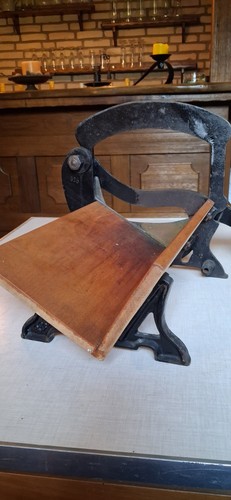 Antike brotschneidemaschine - antike,