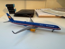 1:400 Gemini Jets Icelandair 757-300 TF-ISX '100 years' livery