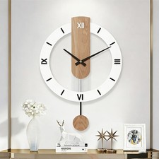 Pendeluhr Wanduhr mit Pendel