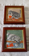 2 Stickbilder Miniaturen Katzen, Echtholzrahmen mit Gold, Handarbeit