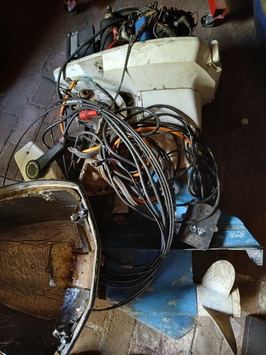 Johnson evinrude 115 2 - ps, v4