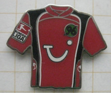 FUSSBALL BUNDESLIGA / HANNOVER 96 / TUI ...................... Trikot-Pin (163k)
