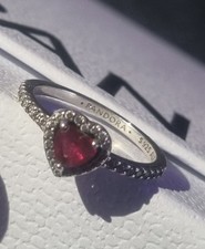 Echter Pandora Ring mit rotem Herz ,Schatulle und Geschenkverpackung