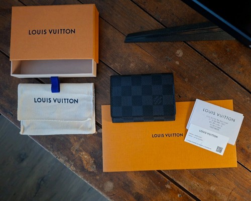 Louis vuitton - louis,