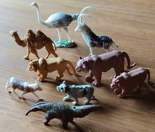 Spielzeug Konvolut verschiedene Tierfiguren 9 Stück aus 70er Jahre Vintage Zoo