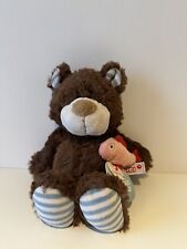 Nici Classic Bär Teddybär mit Lachs Magnettier 25 cm Stofftier Kuscheltier 38149