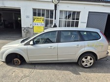 Schlachtfest Ford Focus 1,6 TDCi  Bj.2007  Ausschnitt vom Einstieg Nr.206/24