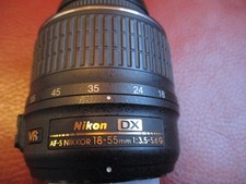 Nikon DX Zoom-Nikkor AF-S