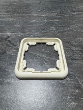 Gira Fläche Alt, Cremeweiß, 68mm, Gebraucht