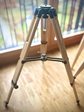 STATIV REPORT 212 FÜR DIE