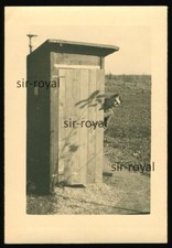 Soldat im Plumpsklo - Wehrmacht - WK2 Foto 7x10cm