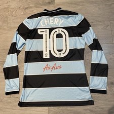 Queens Park Rangers 2016/17 Langarm Auswärtstrikot mit Chery 10 auf dem Rücken