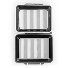 Fliegenbox zum Fliegenfischen