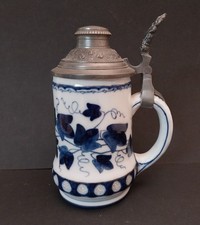 Porzellan Bierkrug mit Zinndeckel Reben Hüttensteinach / Rauenstein Bodenbild