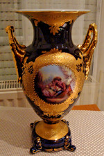 Dekorative Amphora-Vase -