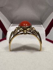 Ring, 333 Gelbgold (8 Karat), mit Koralle, punziert, Gr. 55