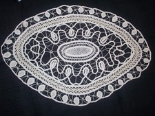 Tischdecke NADELSPITZE - POINT