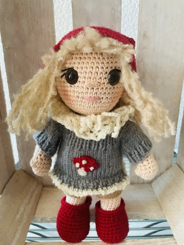 Puppe selbst gehäkelt