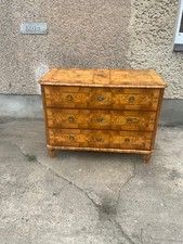 Louis Seizekommode in Nussbaum um 1790