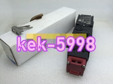 1pcs New Omron Brand New Guard