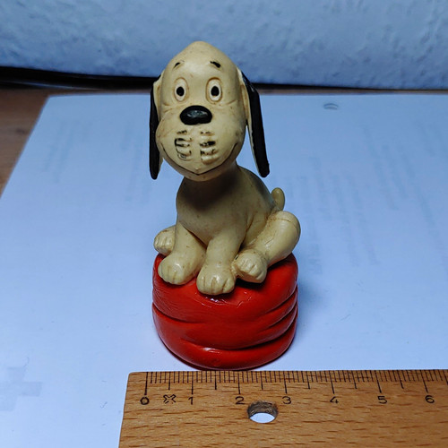 Loriot wum werbefigur hund auf - loriot,