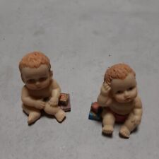 2x Vintage Baby Engel Figuren Skulpturen Kunststein Mini Design Deko Sammler Rar