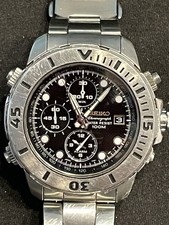 Seiko Herren Armbanduhr - Chronograph mit Metallband, verschiedene Funktionen