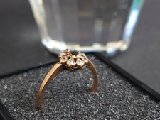 Eleganter Ring für Damen, grüner Turmalin und 8 Diamanten auf 14 Karat Gold