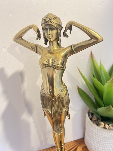 Goldene bronzefigur frau - goldene,