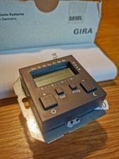 Gira Raumtemperatur-Regler Uhr mit Kühlfunktion RTR 230V 237028 Anthrazit