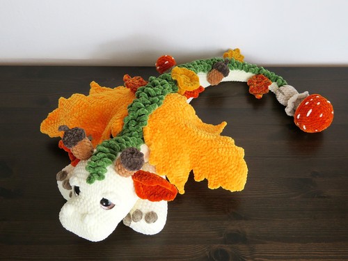 Riesiger glücksdrache herbst - riesiger,