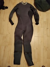 BARE Velocity Tauchanzug Gr. 8