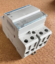 2 STÜCK Hager Installationsschütz ESC 463S