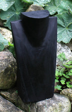 Schmuck büste dunkel - schmuck,