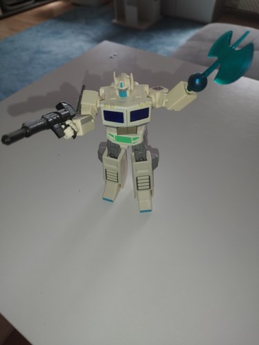 Transformers generations ultra - transformers,