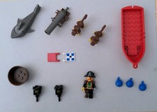 Lego Piraten Einzelteile (Hai, Affe, Käpt'n Ahab, Boot, Kanone, Fahnen, Kopftuch