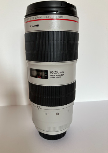 Canon 200mm 2 - 70-200mm, f/2.8l