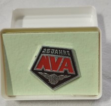 DDR Abzeichen 25 Jahre NVA in originaler Schachtel
