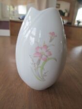 Arzberg Porzellan Tisch Vase weiß mit Blütendekor pastell h 11cm d max. 8 cm