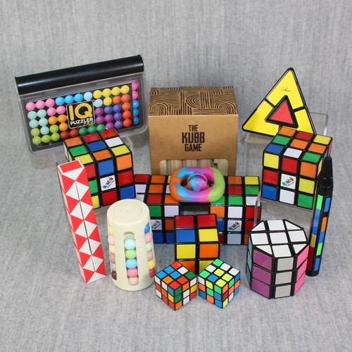 Puzzle brain teasers - brain, rubik's