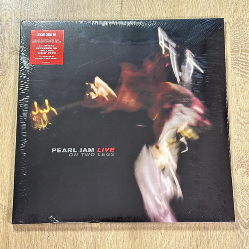 Pearl jam live two legs - live,