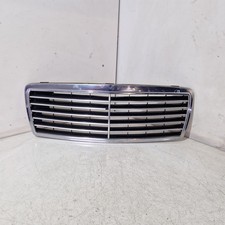 C38* Mercedes-Benz W202 C-Klasse Kühlergrill