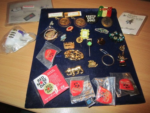 Konvolut stck an pins - 30,