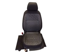 Sitz vorne links Stoff